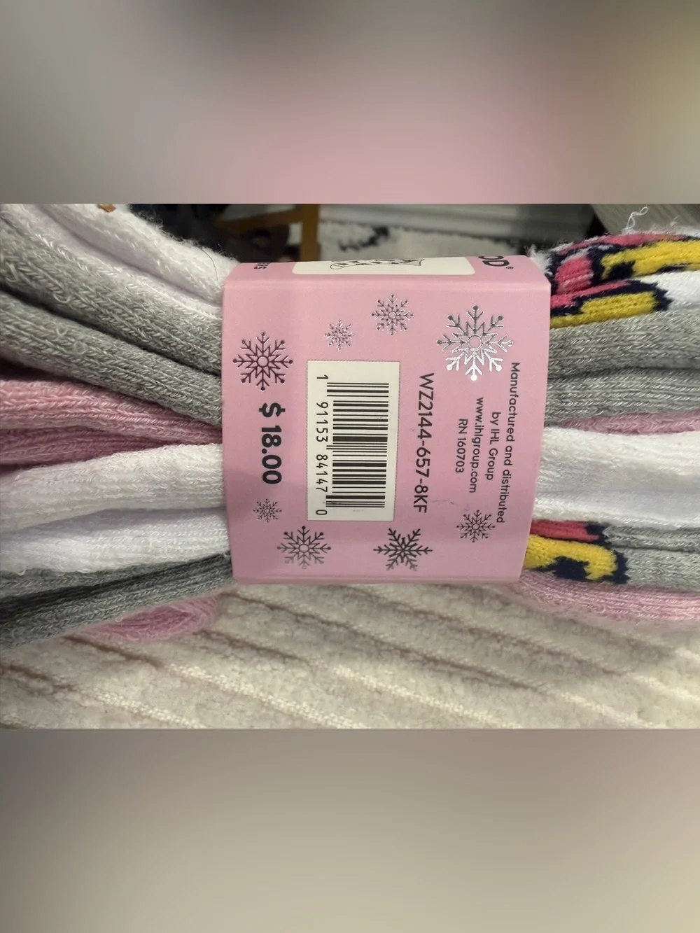 Life Is Good Women’s 6 Pack Cushioned Quarter Socks Pink Winter Snowman NWT
